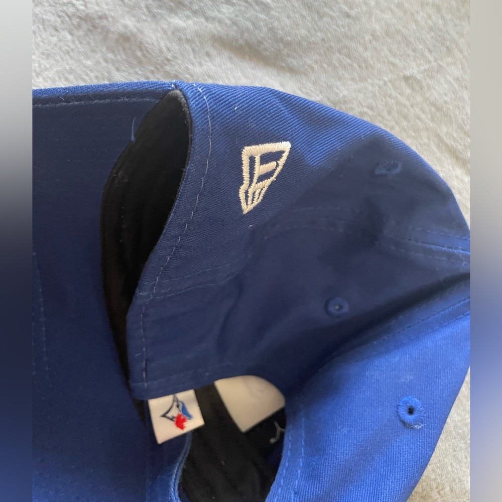 NEW ERA 9FORTY Blue Jays Hat with Sparkles! - Picture 7 of 7